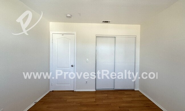 Building Photo - 4 Bed, 2.5 Bath Adelanto Home!!