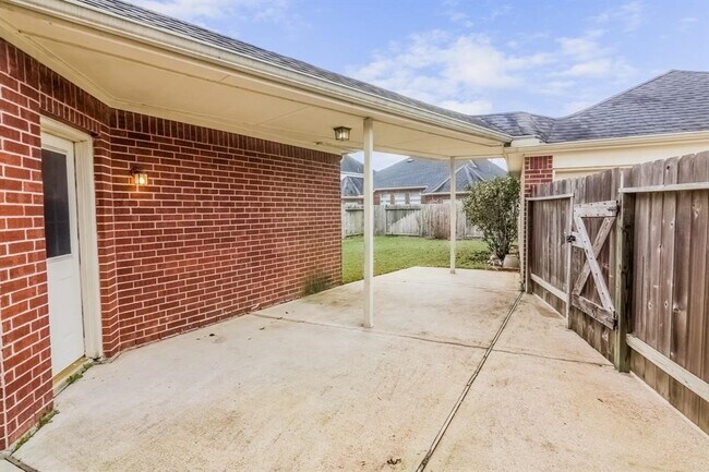 Building Photo - 21927 Shady Heath Ln