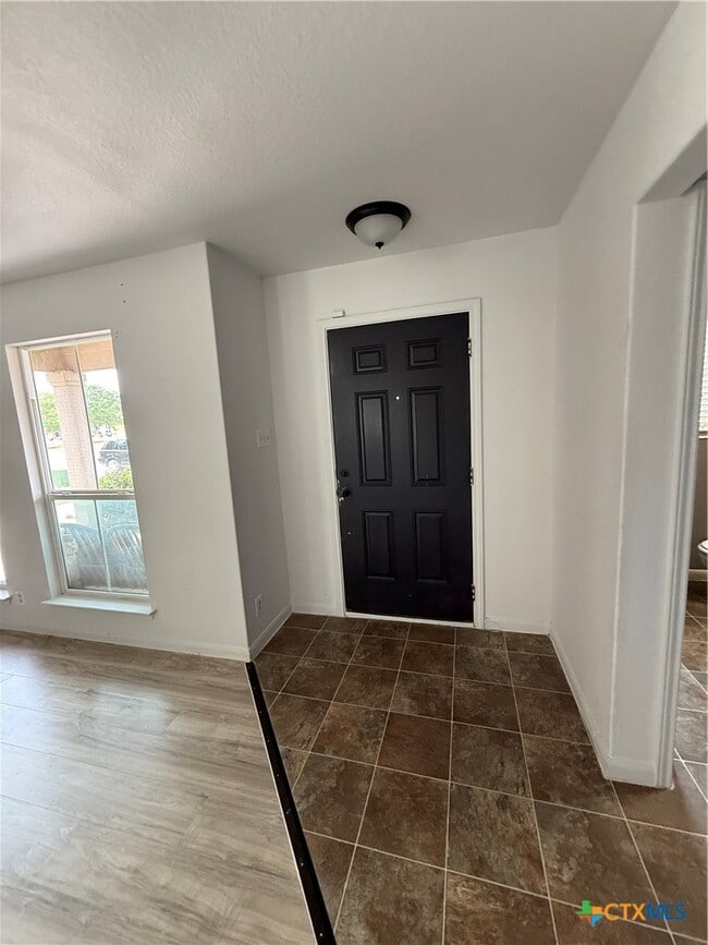 Building Photo - 426 Wind Gust