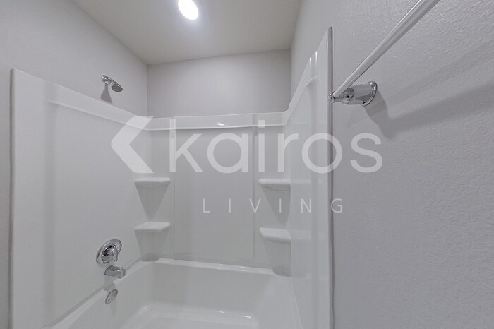 Building Photo - 113 Yardley Ct