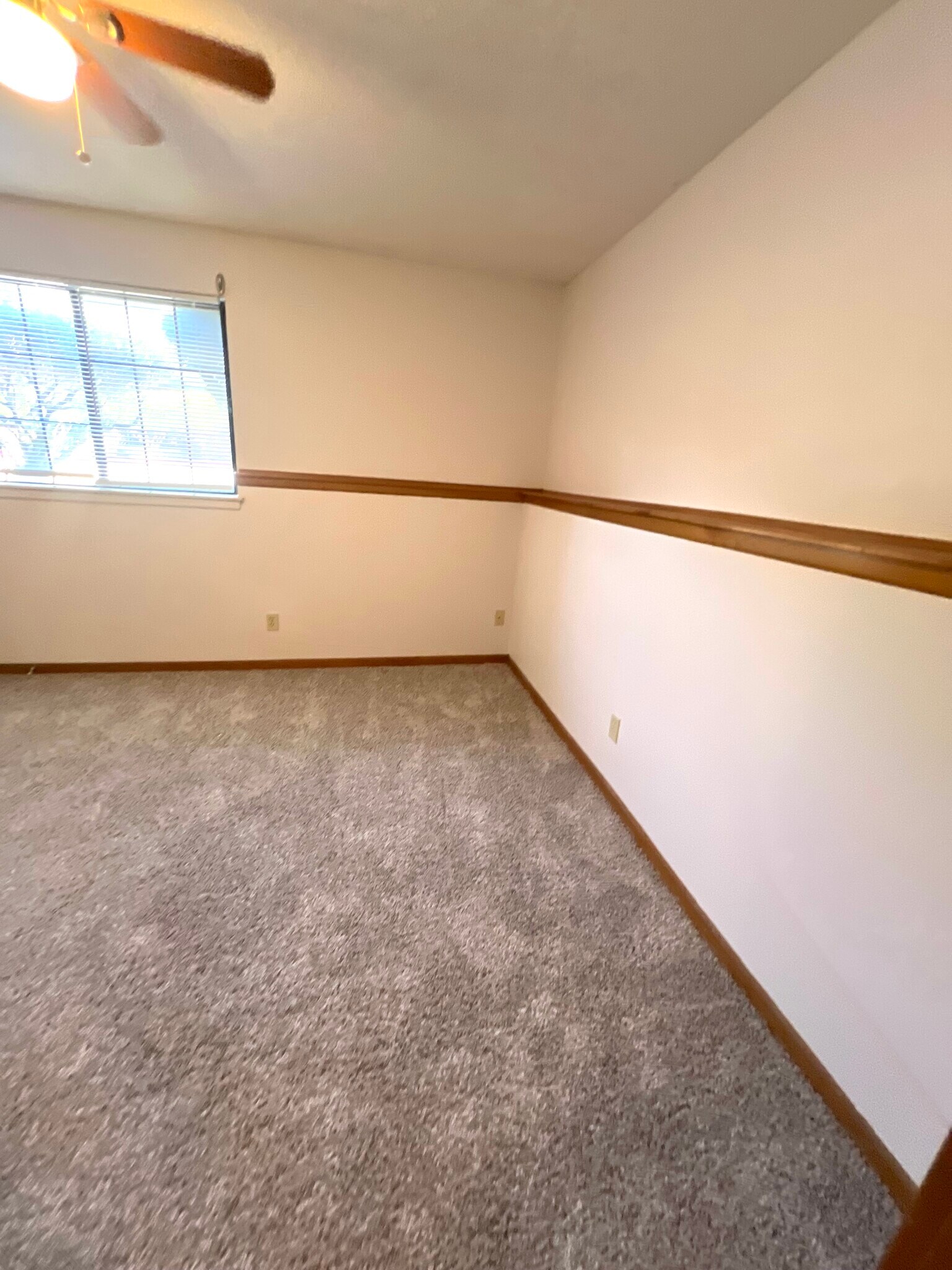 Building Photo - 10207 E 63rd Ter