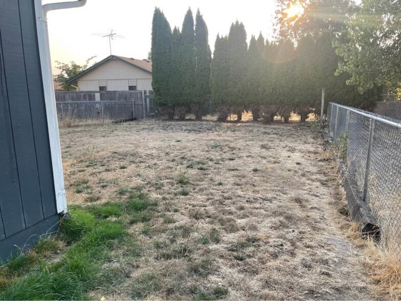 Building Photo - 1817 Wilding Pl