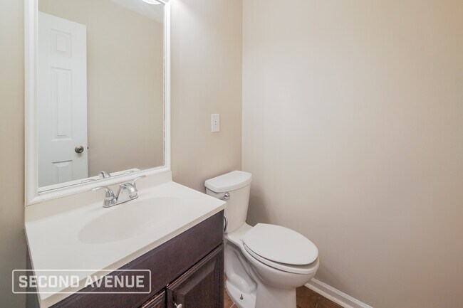 Building Photo - 3065 Stone Oak Dr
