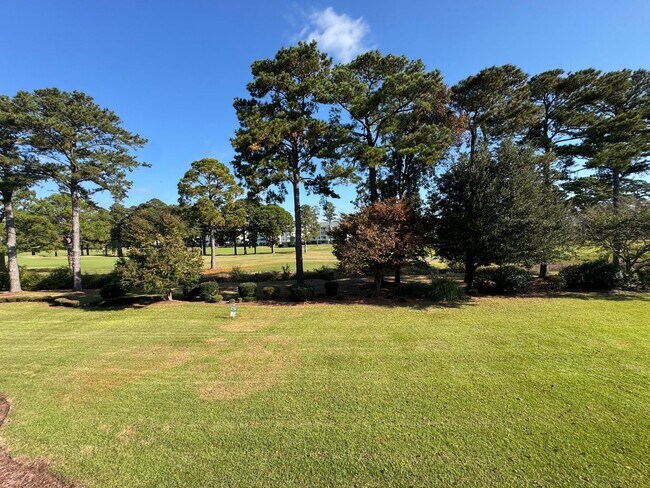 Building Photo - **MOVE IN SPECIAL** Myrtle Beach - 3 bedroom / 2 Bathroom Condo