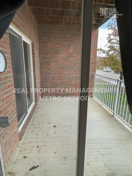 Building Photo - 1852 Flagstone Cir