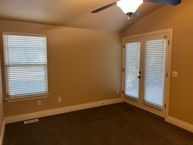 Building Photo - 61 S Grandean Way