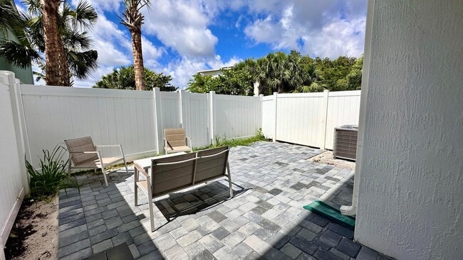 Building Photo - 1832 Sandpiper Pointe Pl