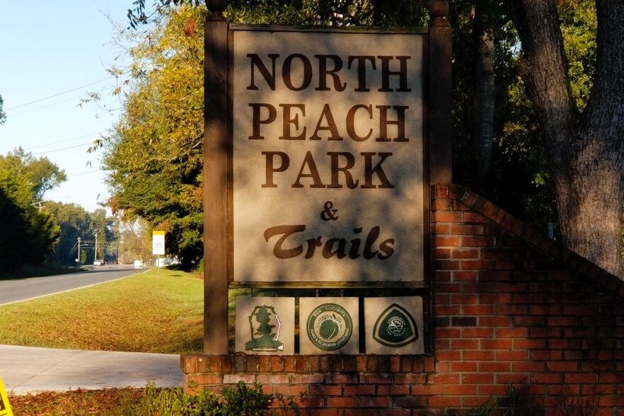 Building Photo - 210 Shalako Ln