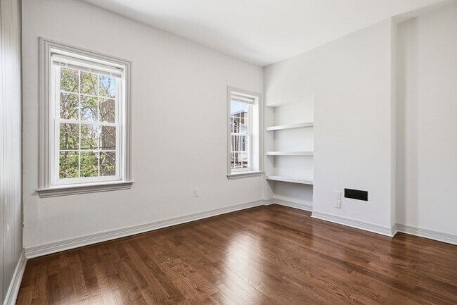 Building Photo - 3118 W Wilt St