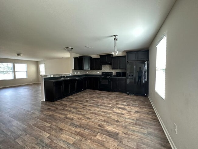 Building Photo - 9425 Hanberry Blvd