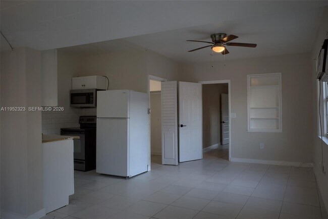 Building Photo - 43 SW 11th St