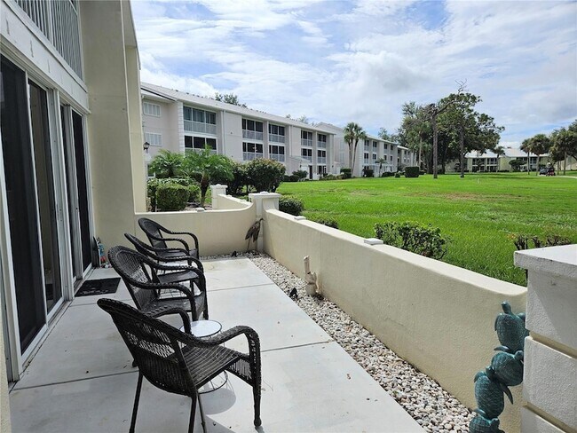 Building Photo - 435 Cerromar Ln