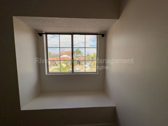 Building Photo - 11883 Bayless St