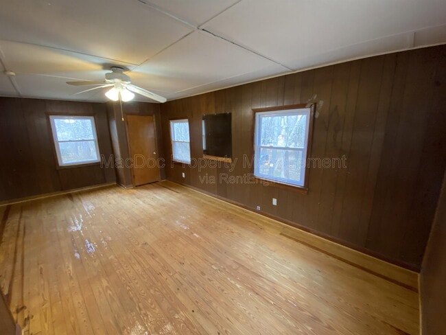 Building Photo - 11308 Gordon Rd