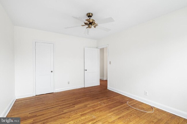 Building Photo - 121 Hopkins Rd