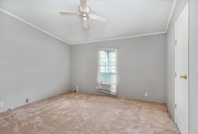 Building Photo - 5410 Carriage Trails Dr