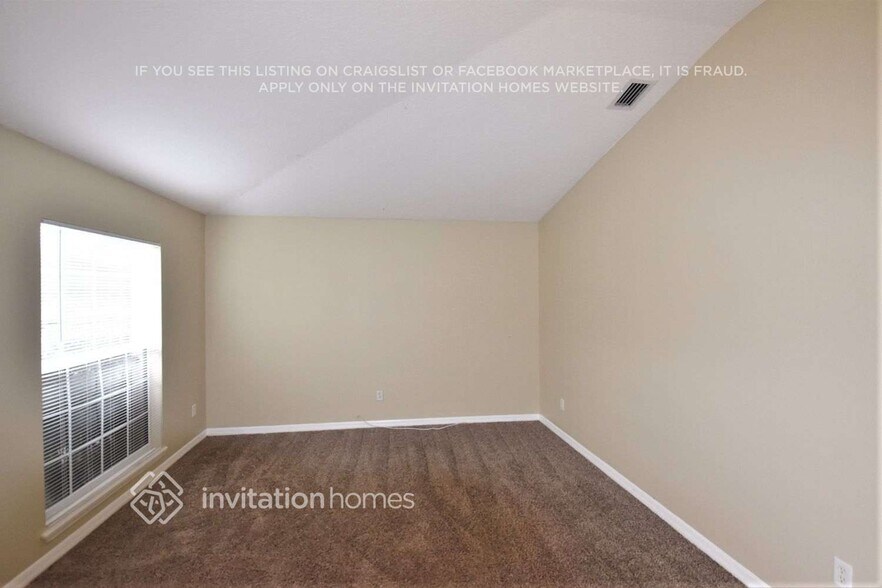 Building Photo - 1670 S High St