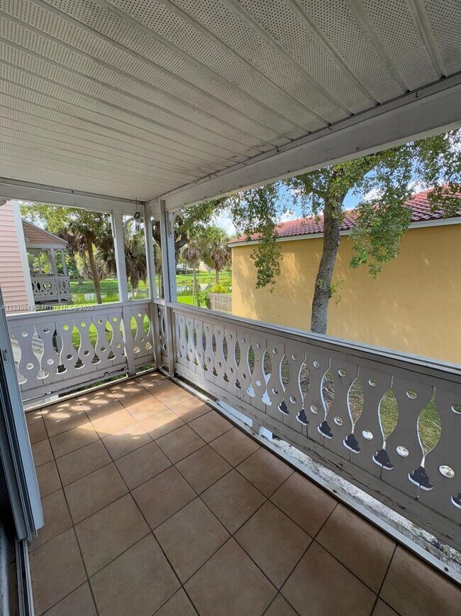 Building Photo - 10441 Mahogany Key Cir