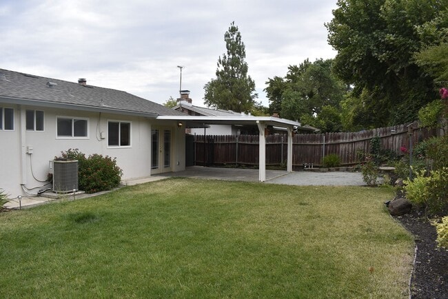 Building Photo - 2012 Polley Dr