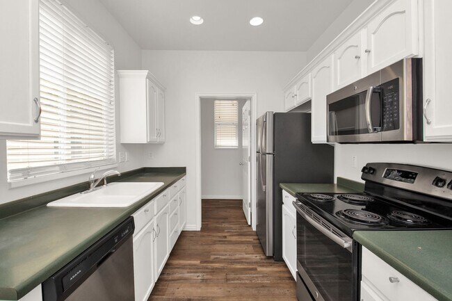 Building Photo - 286 Caleb Dr