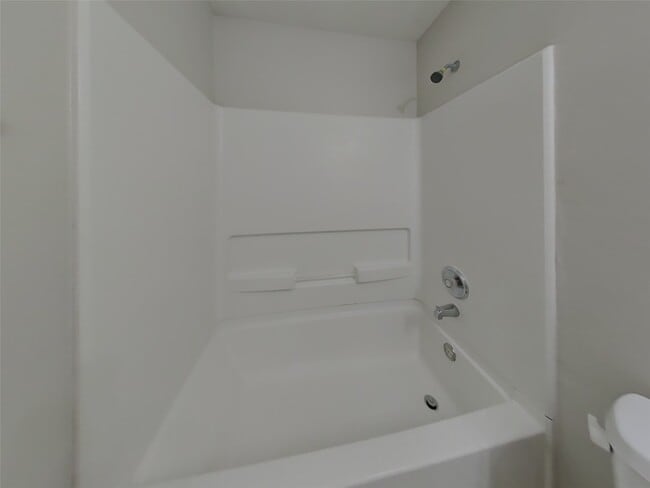 Building Photo - 6346 Hall Pond Ct