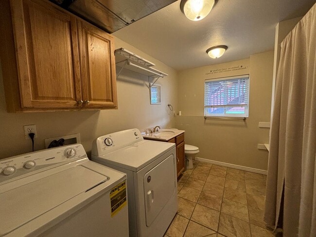 Building Photo - Wonderful Chubbuck Location