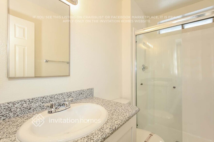 Building Photo - 3412 W Bluefield Ave