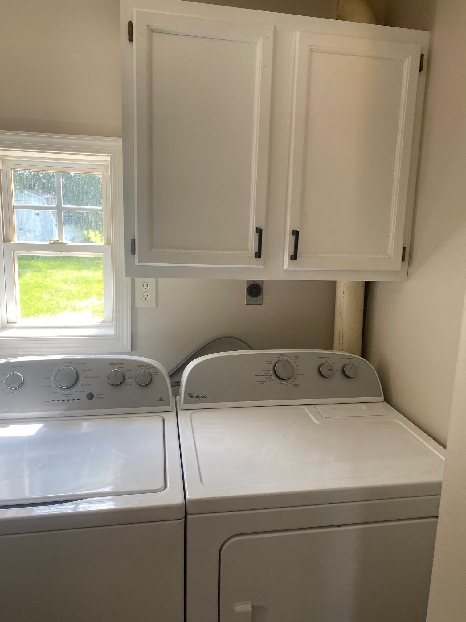 Laundry room - 2957 Solar Dr