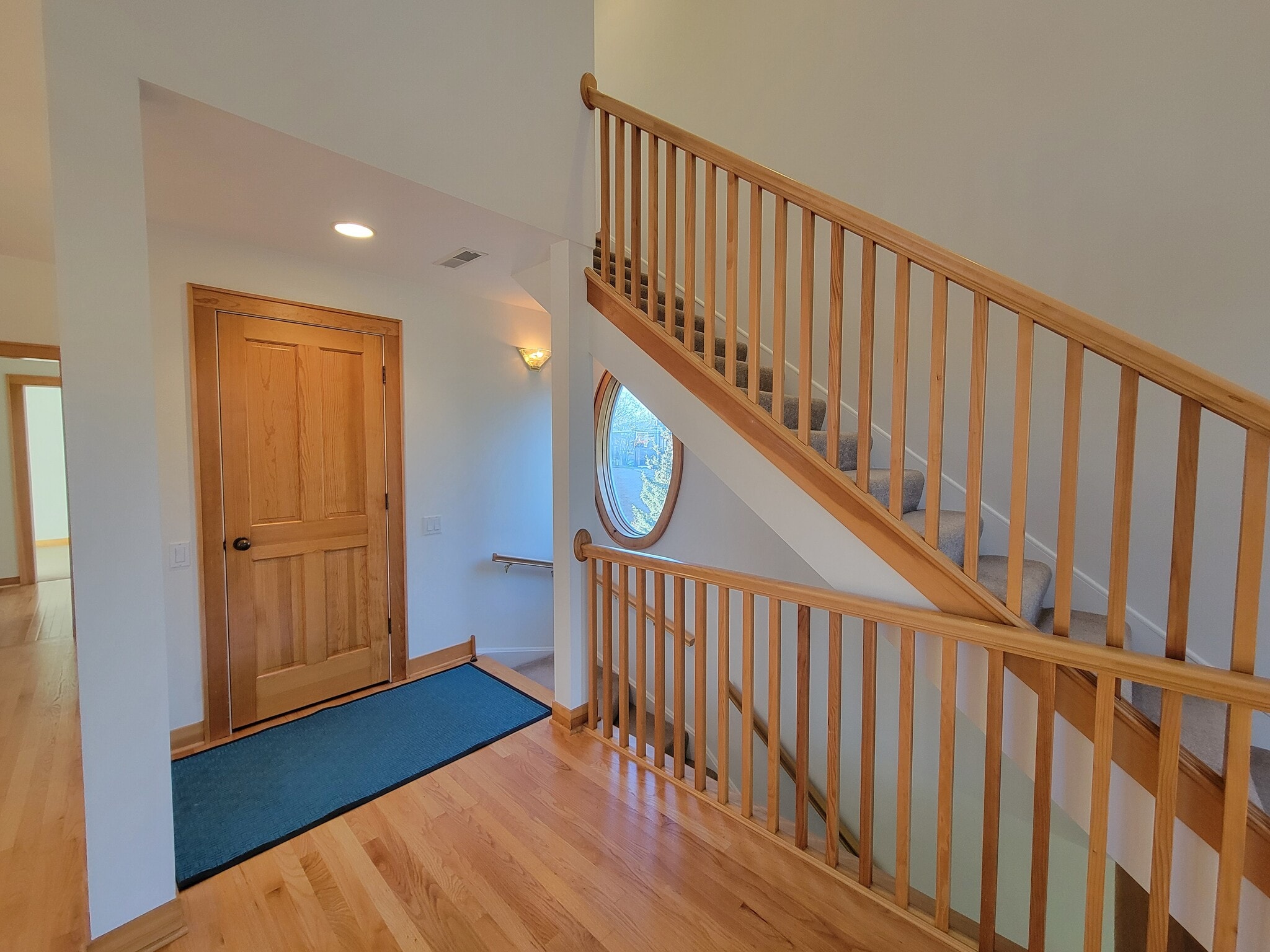 Front staircase - 2648 N Greenview Ave