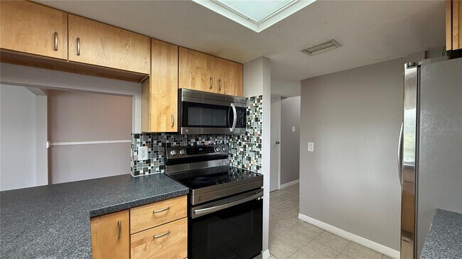 Building Photo - 343 Caribbean Dr