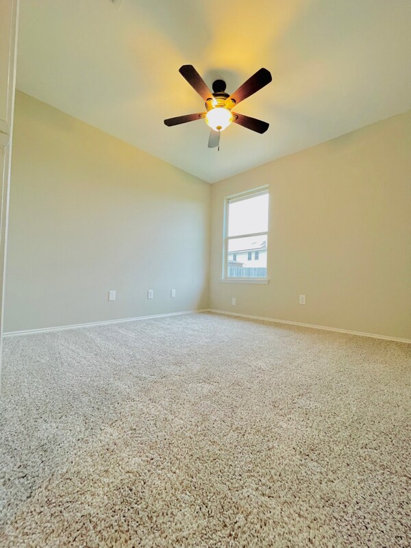 Building Photo - 604 Poncho Ln