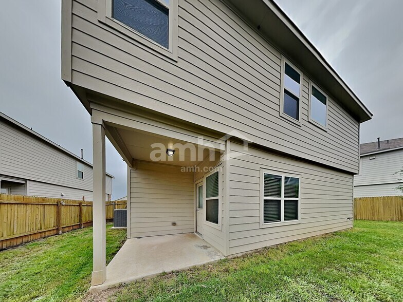 Building Photo - 10909 Rome Ave