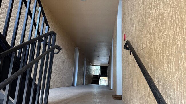 Building Photo - 3224 Dante Dr