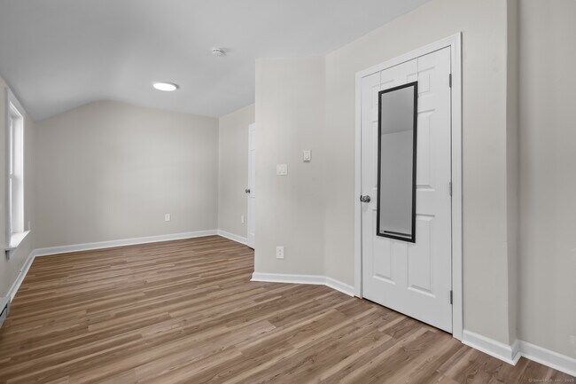 Building Photo - 61 Boys Ave