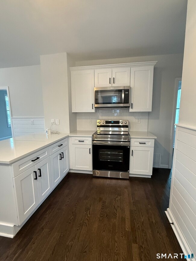 Building Photo - 349 Marlborough Terrace