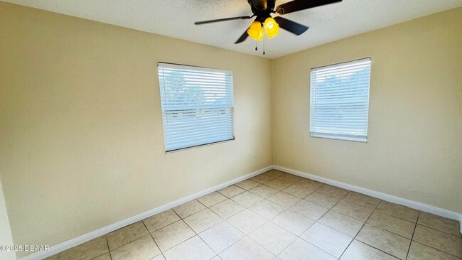 Building Photo - 4 Cypress Cir