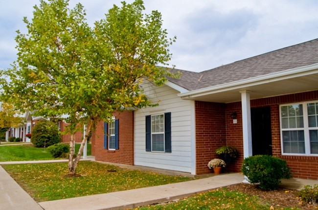 Hanover Village - 1600 Hanover Blvd Columbia MO 65202 | Apartment Finder