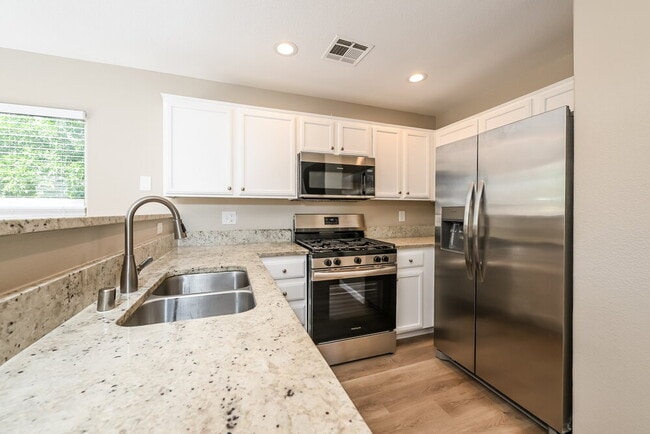 Building Photo - 10571 Alondra Peak St