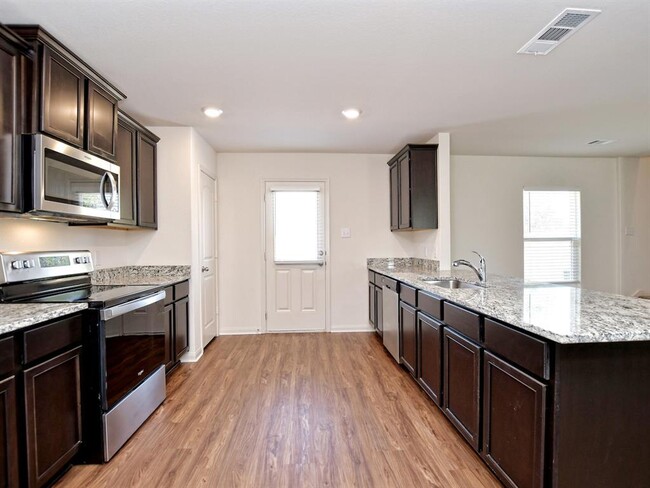 Building Photo - 341 Cres Park Dr