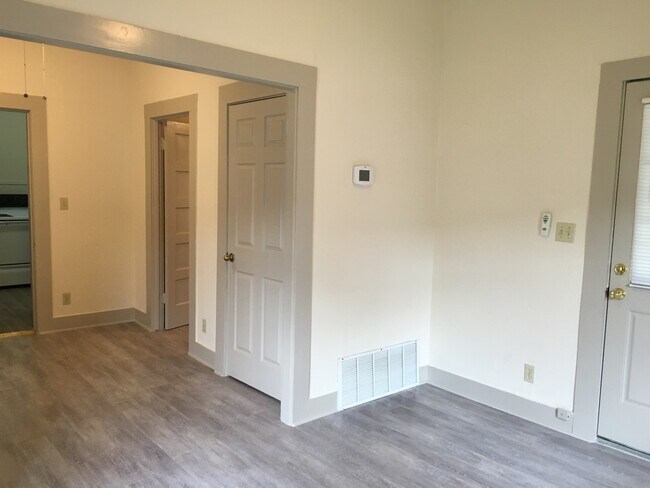 Building Photo - 505 Wilmington Ave
