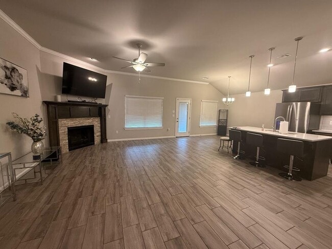 Building Photo - 7712 Windstone Dr