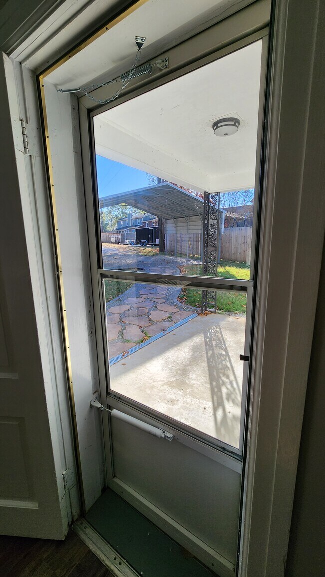 Building Photo - 5930 S New Hope Rd