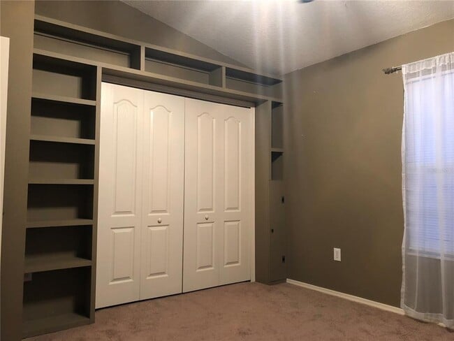 Building Photo - 2302 Lake Woodberry Cir