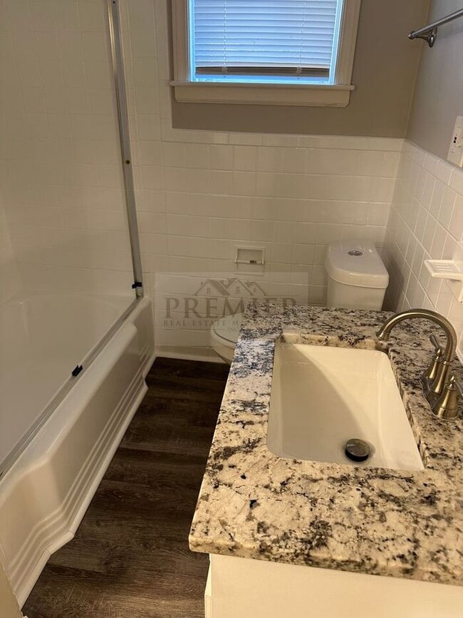 Building Photo - 10100 Blue Ridge Blvd