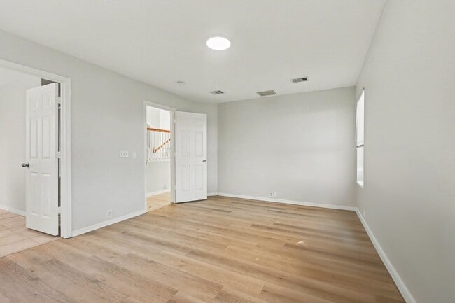 Building Photo - 17447 S Summit Canyon Dr