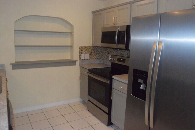 Building Photo - 1118 Apple Terrace