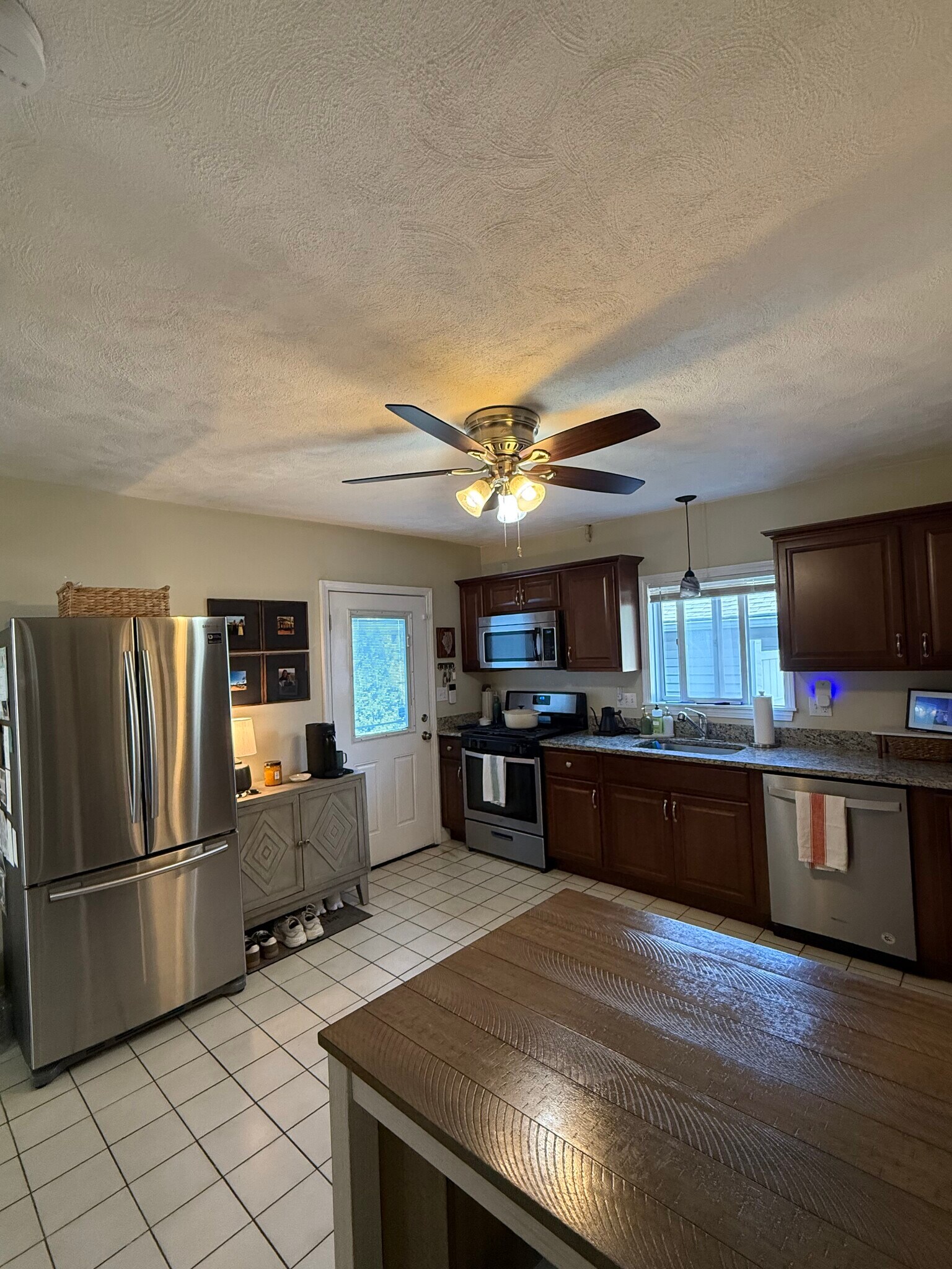 Building Photo - 5 Henshaw St