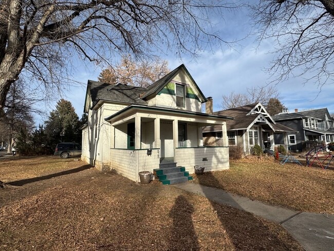 Building Photo - Construction Discount! Old Town Fort Collins Gem!