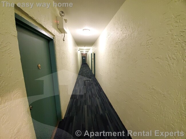 Building Photo - 474 Broadway