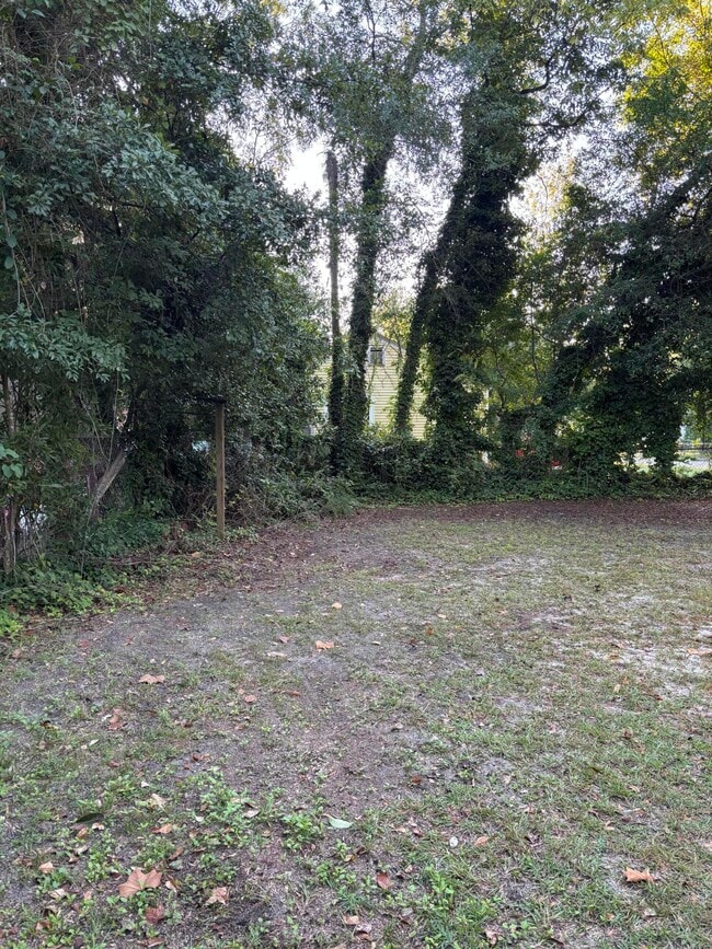 Building Photo - 901 Miller Rd